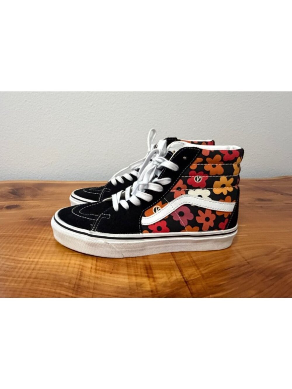 Vans Floral Print High Top Black Classic Skate Sneakers Women's Size 7.5 - Picture 4 of 10